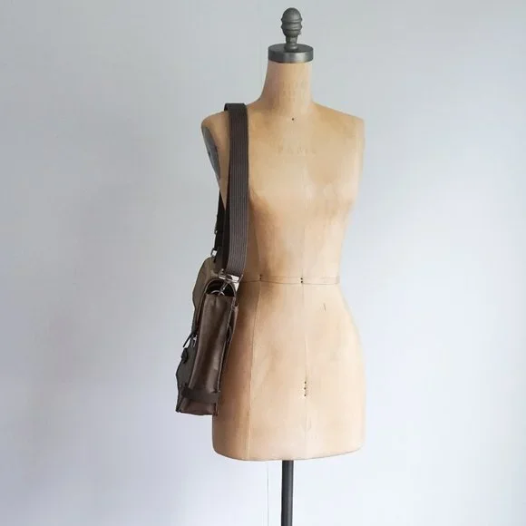 NWOT Skagen water resistant canvas messenger bag / briefcase - Picture 3 of 11